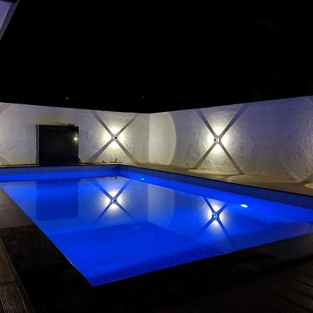 Villa The Aura Lonavala Extérieur photo