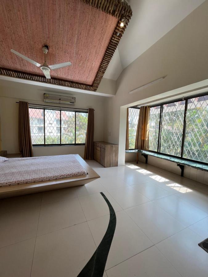 Villa The Aura Lonavala Extérieur photo